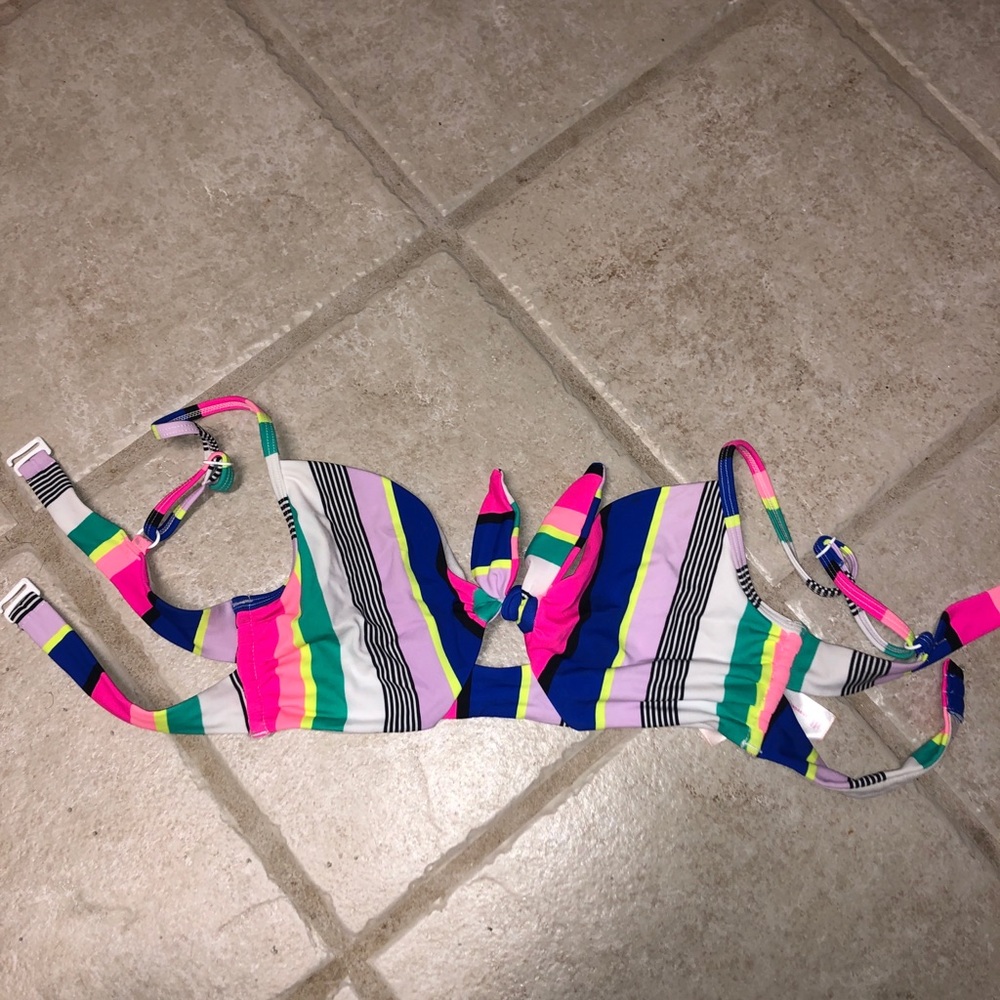 Bikini top